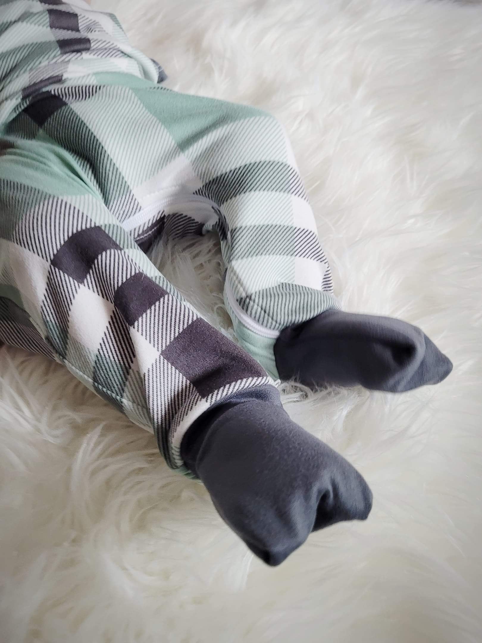 Mint Plaid - Zipease