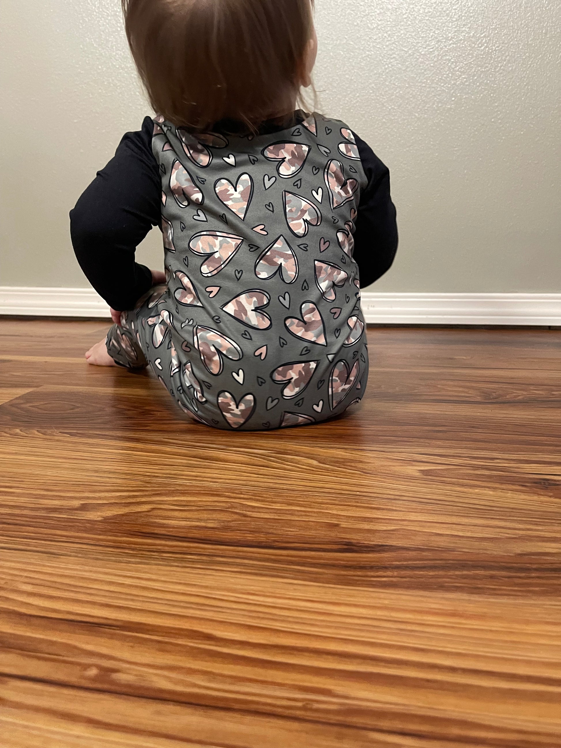 Camo Hearts Zip Romper - Zipease